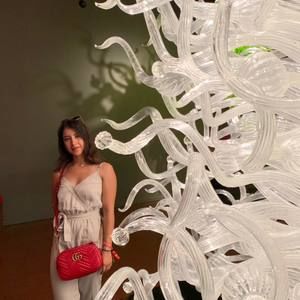 Meet your Posher, Cinthya